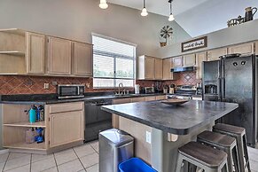 Beautiful Backyard: Comfortable Phoenix Getaway!