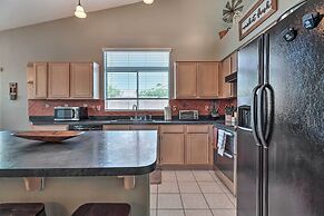 Beautiful Backyard: Comfortable Phoenix Getaway!