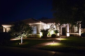 Beautiful Backyard: Comfortable Phoenix Getaway!