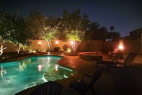 Beautiful Backyard: Comfortable Phoenix Getaway!
