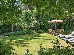 2 Pigsfoot Cottages