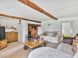 2 Pigsfoot Cottages