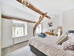 2 Pigsfoot Cottages