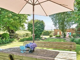 2 Pigsfoot Cottages