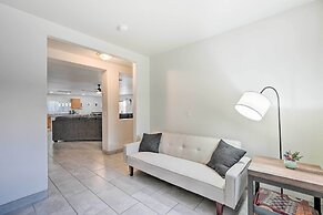 Phoenix Home w/ Patio, 2 Mi to State Farm Stadium