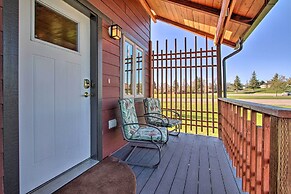 Updated Townhouse w/ Pergola, Walk to Downtown!