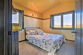 Updated Townhouse w/ Pergola, Walk to Downtown!