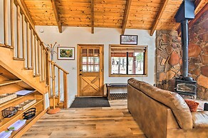 1 Mi to Lake: Secluded Cabin w/ Deck in Munds Park