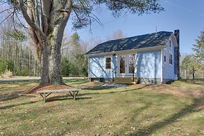 Cozy Catskills Tiny Home ~ 3 Mi to Bethel Woods!