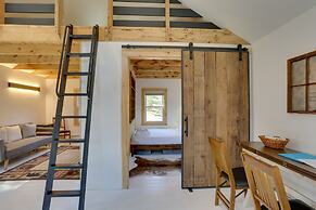 Cozy Catskills Tiny Home ~ 3 Mi to Bethel Woods!