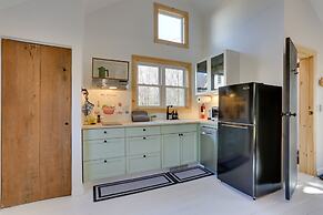 Cozy Catskills Tiny Home ~ 3 Mi to Bethel Woods!