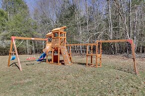 Cozy Catskills Tiny Home ~ 3 Mi to Bethel Woods!