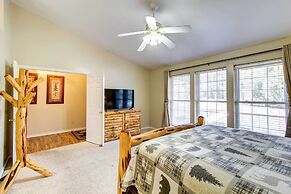 1 Mi to Lake: Dog-friendly Home in Show Low!