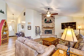 1 Mi to Lake: Dog-friendly Home in Show Low!