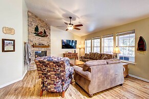 1 Mi to Lake: Dog-friendly Home in Show Low!