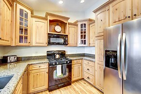 1 Mi to Lake: Dog-friendly Home in Show Low!