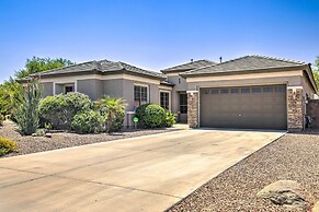 Pool Table, Yard & Grill: Luxe Queen Creek Escape