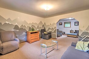 Spacious Tobyhanna Family Home: Pool/beach Access!