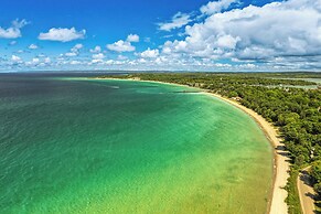 Upscale Earl Young Charlevoix Cottage w/ Deck!