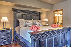 Modern Moab Townhome w/ Private Hot Tub & Patio!