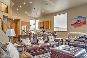 Modern Moab Townhome w/ Private Hot Tub & Patio!