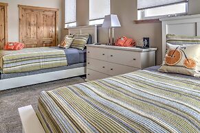 Modern Moab Townhome w/ Private Hot Tub & Patio!