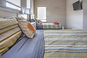 Modern Moab Townhome w/ Private Hot Tub & Patio!