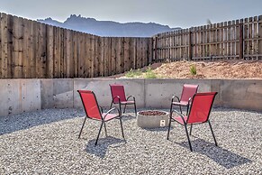 Modern Moab Townhome w/ Private Hot Tub & Patio!