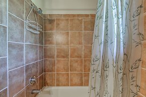 Well-appointed Alto Cabin w/ Fire Pit & Pool Table