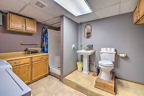 Lake House w/ Hot Tub + Fire Pit - 1 Mi to Marina!