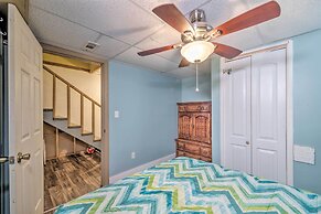 Lake House w/ Hot Tub + Fire Pit - 1 Mi to Marina!