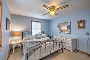Lake House w/ Hot Tub + Fire Pit - 1 Mi to Marina!