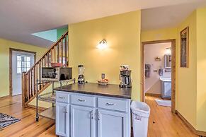 Lake House w/ Hot Tub + Fire Pit - 1 Mi to Marina!