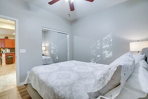2 Mi to Hospital: Glendale Getaway Near Golf!