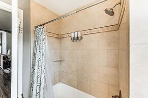 Tempe Retreat w/ Saltwater Pool & Grill!