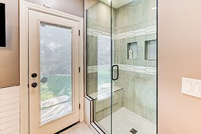 Tempe Retreat w/ Saltwater Pool & Grill!