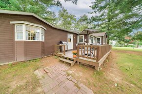 Walk to Beach & Lake: Idyllic Escape in Edinboro!