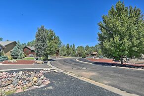 Sunny Show Low Home: Deck, BBQ & Golf Course Views