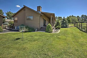 Sunny Show Low Home: Deck, BBQ & Golf Course Views