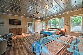 Lake Barkley Home: Private Dock, Kayaks, Fire Pit!