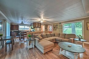 Lake Barkley Home: Private Dock, Kayaks, Fire Pit!