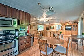 Lake Barkley Home: Private Dock, Kayaks, Fire Pit!