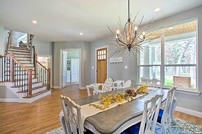 Waterfront Lake Tawakoni Home w/ Fire Pit!