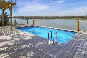 Spacious San Jacinto River Home w/ Waterfront Deck