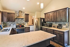 Flagstaff Home w/ Back Deck - 5 Mi to Downtown