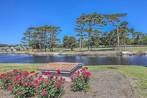 Walk to Beach: North Myrtle Condo!