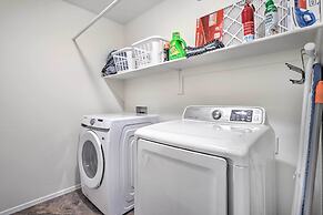 Avondale Home w/ Pool, 5 Mi to State Farm Stadium!