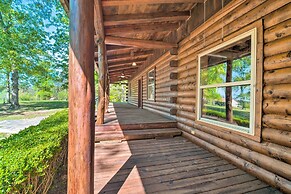 Rustic Woodville Getaway With Pool & Guest House