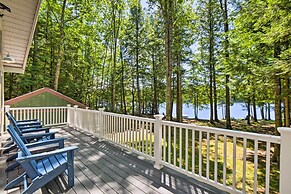 Waterfront Lake Arrowhead Home w/ Kayaks & Grill!