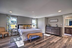 Scenic Home on 20-acre Farm: Families Welcome